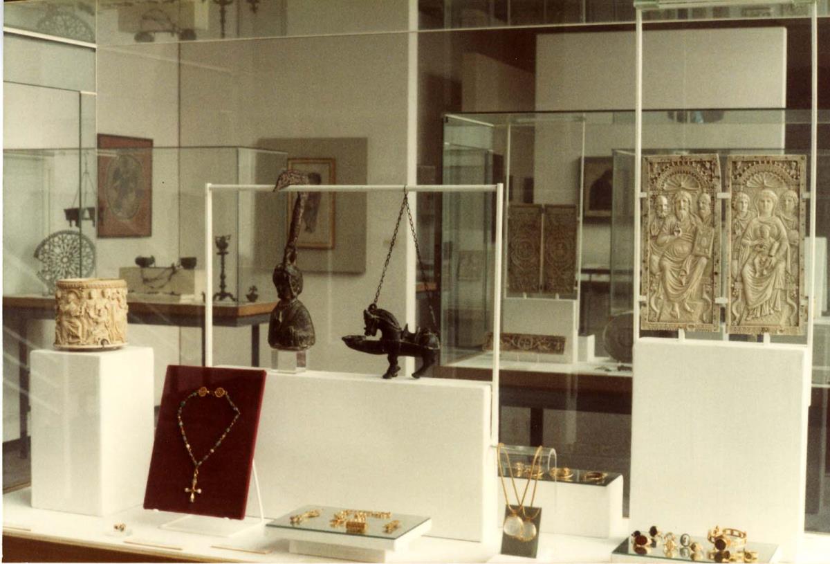 Blick in die Ausstellung der Skulpturensammlung und der Frühchristlich-Byzantinischen Sammlung im Museum Dahlem