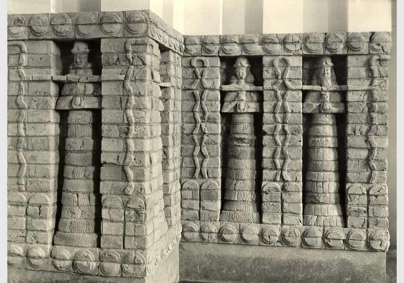 Aufstellung des Vorderasiatischen Museums im Pergamonmuseum, "Uruk-Raum"