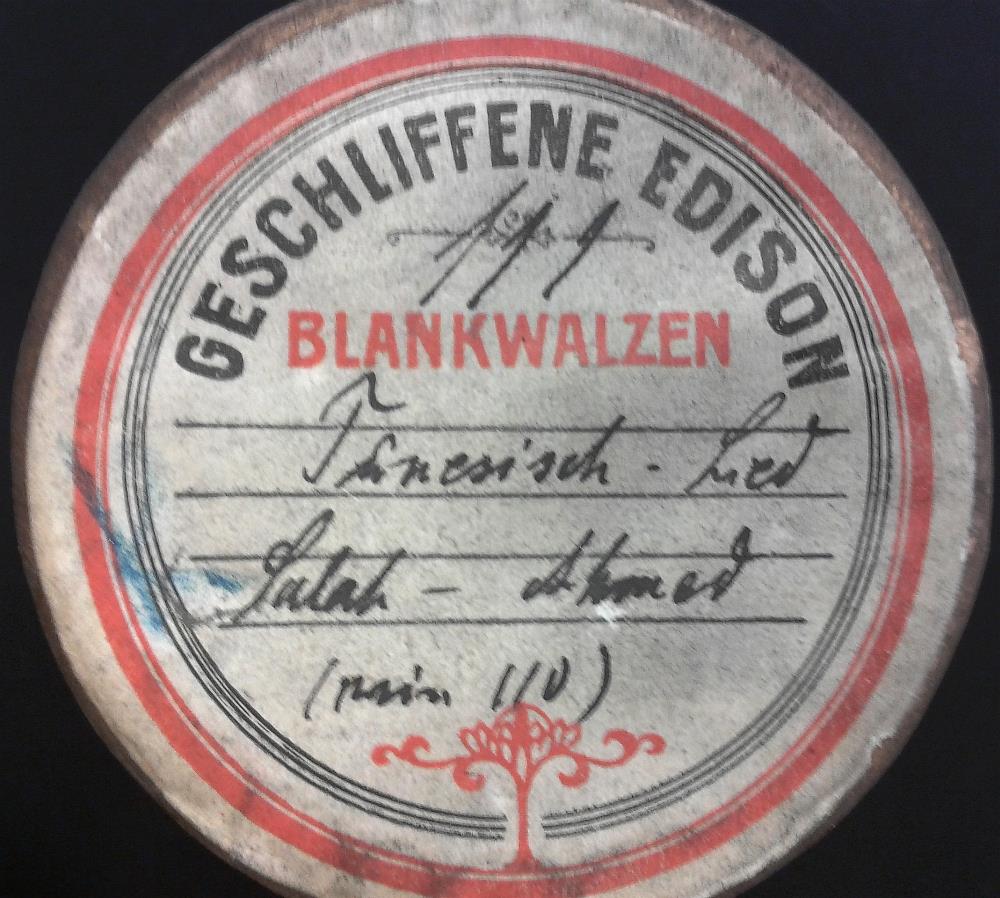 "das gleiche Lied wie 110"
Tunesisches Volkslied "Nahla teini fil alläli