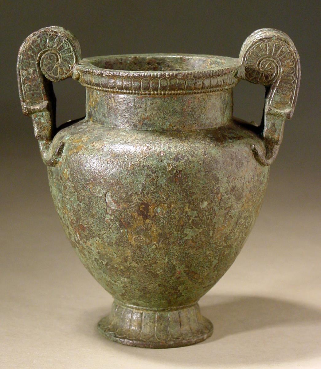 Archaischer Miniaturkrater mit Volutenhenkeln