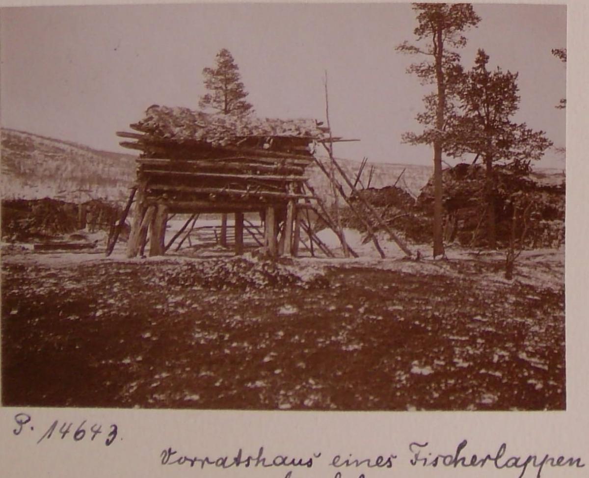 Vorratshaus eines Fischer-Samen bei Salmi