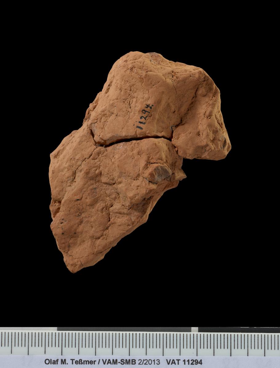Tontafelfragment der 11. Tafel des Gilgamesch-Epos mit Sintflutbericht