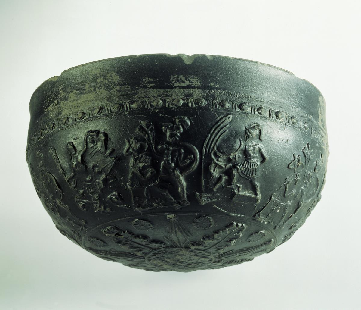 Halbkugeliger, rhodischer Reliefbecher (sog. Megarischer Becher)