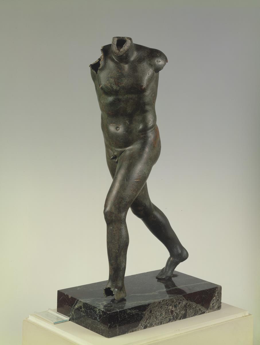 Statue eines laufenden Knaben (Hypnos)