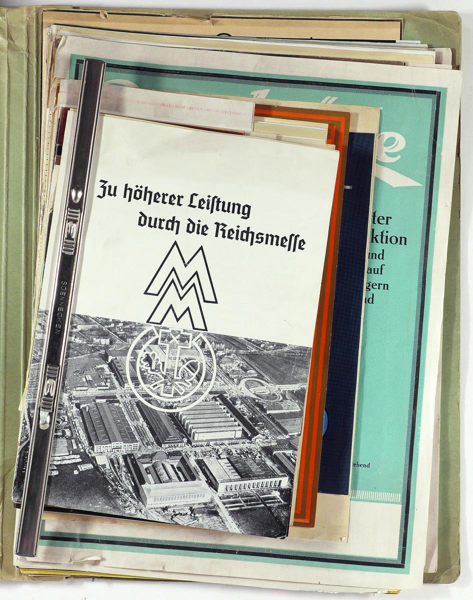 Konvolut Firmenkataloge und Broschüren, wohl von Leipziger Messe 1939