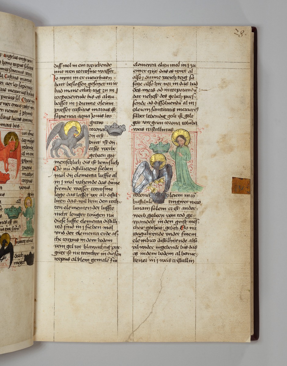 Der rote Stier des Lukas mit roter Krone, der schwarze Adler des Johannes mit schwarzer Krone, der grüne Engel des Matthäus mit grüner Krone, der graue Löwe des Markus neben einer grauen Krone und die silberne Taube vor Christus mit grüner und silberner Krone