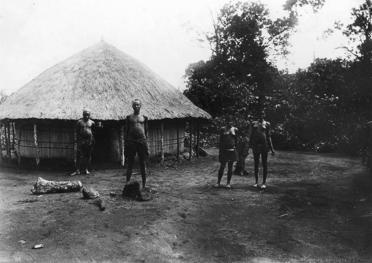 Hütte mit Umgang in Adjamu