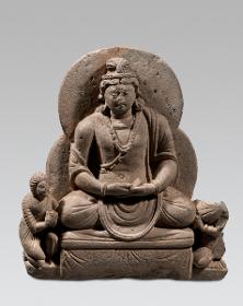 Meditierender Bodhisattva flankiert von zwei Adoranten