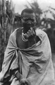 Twa- Frau, Marangara