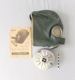 VM 37. Die deutsche Volksgasmaske