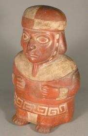 Stehende anthropomorphe Figur