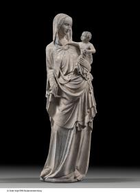 Stehende Maria mit Kind