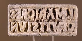 Stempel mit Inschrift L.MARICRES / CFNTISIVN (L.Marius Crescens Iunior)