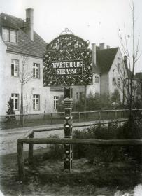 Tatarisches Straßenschild "Wartenburgstrasse"
