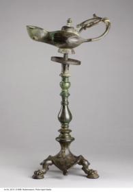 Lampenständer mit Lampe