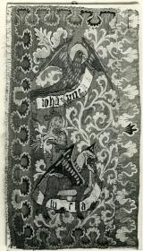 Evangelistensymbole des Johannes und Lukas zwischen Rankenornament